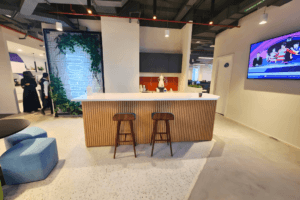 ديكور شركات بالرياض